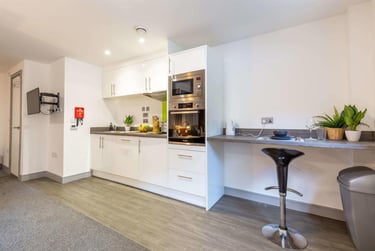 1 bed studio, Cavendish Street, City Centre, Leeds, LS31BN - Image 1